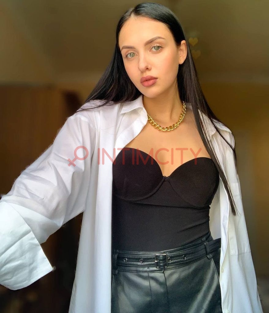 Путана Есения Интимсити