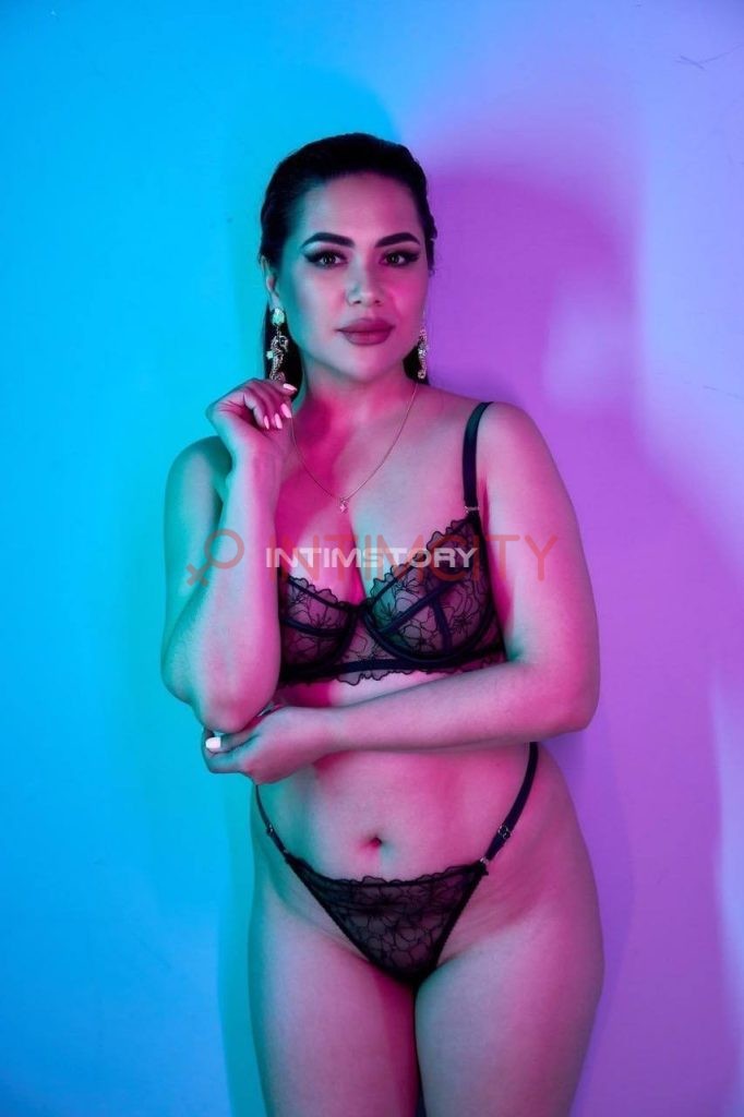 Эскортница Лейсан Интимсити