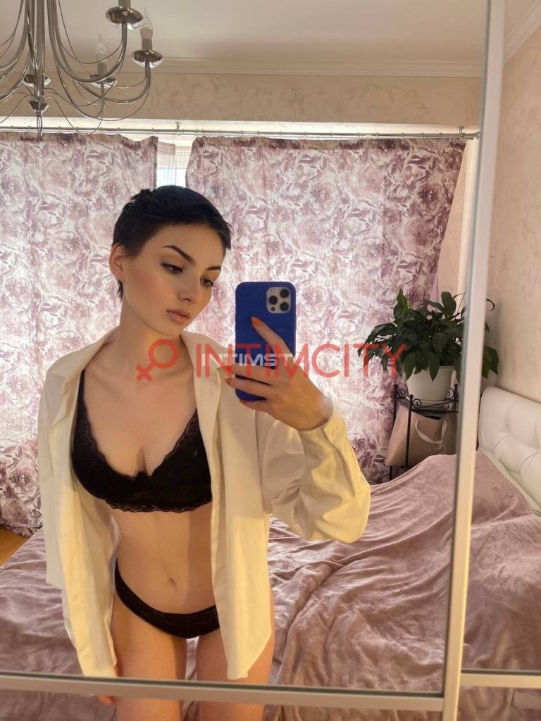 Путана Роберта Интимсити