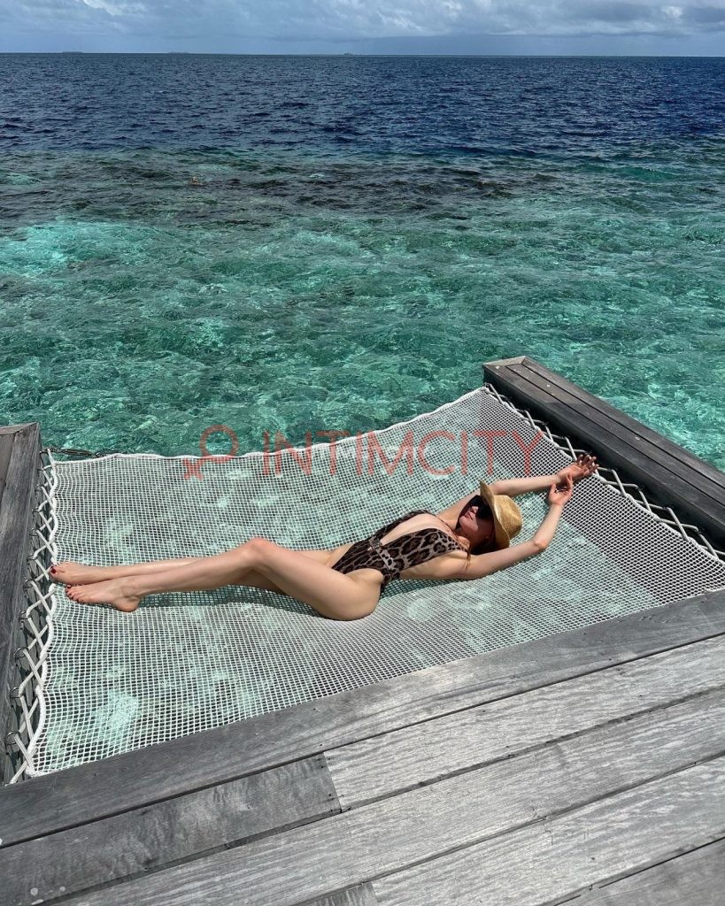 Проститутка Ангелина Робигуд, Get The Best Интимсити