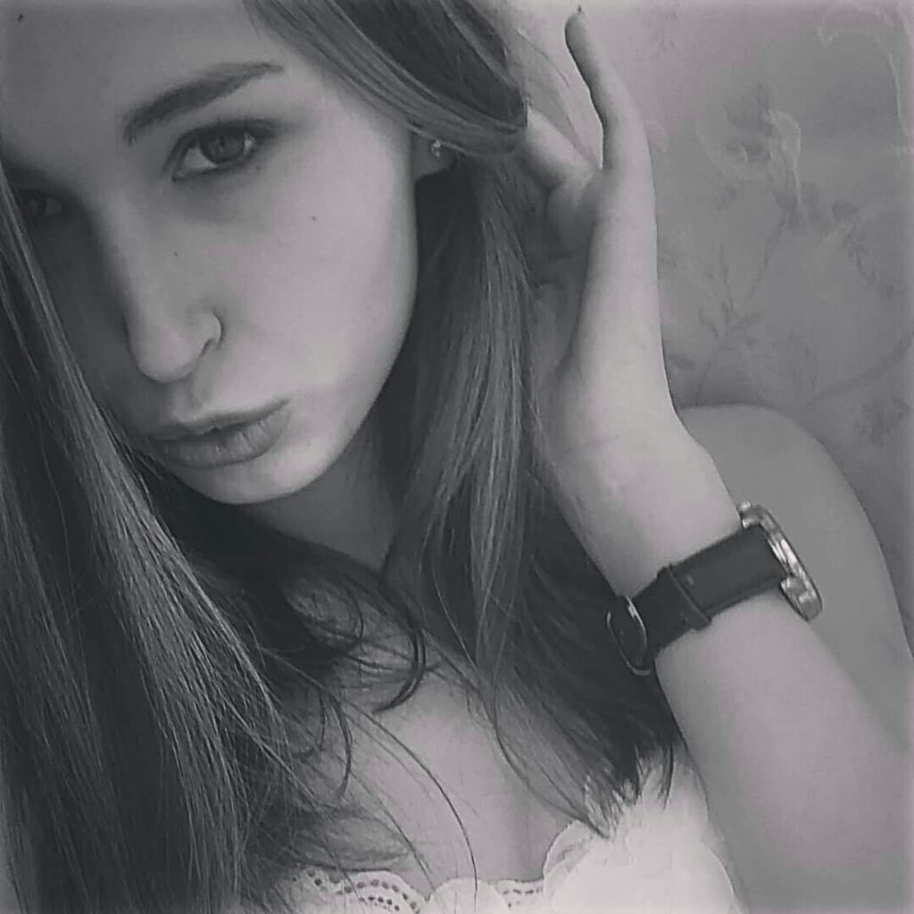 Эскортница Лола IntimCity