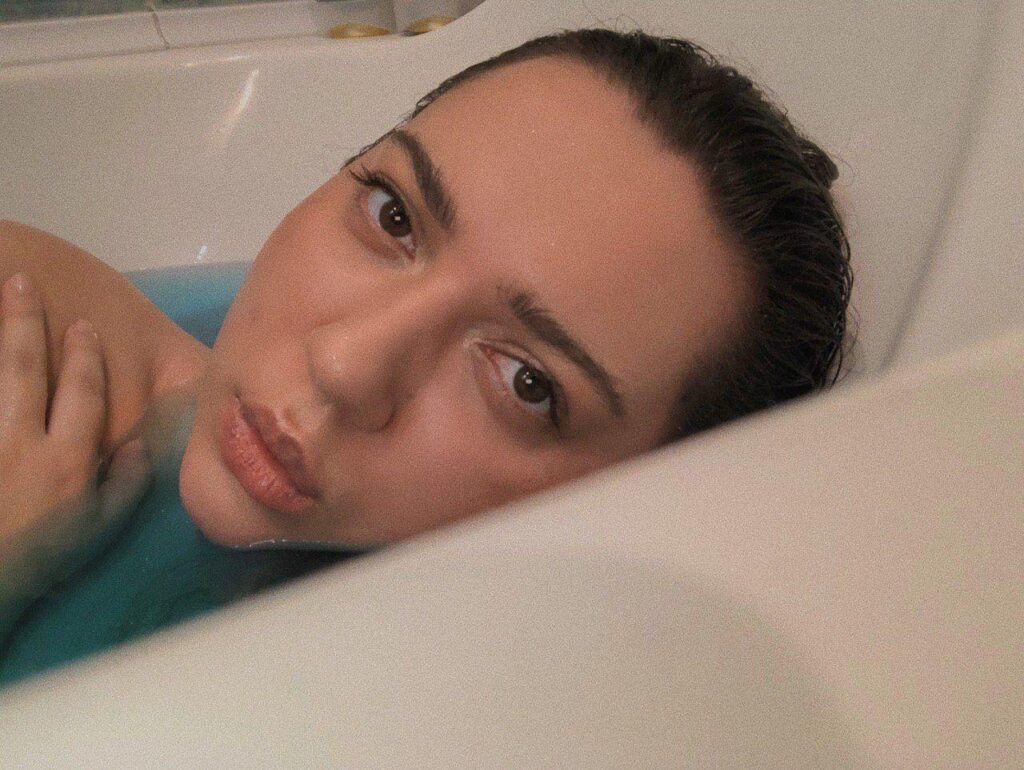 Элитная проститутка Олька IntimCity