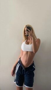 Шлюха Людмила IntimCity