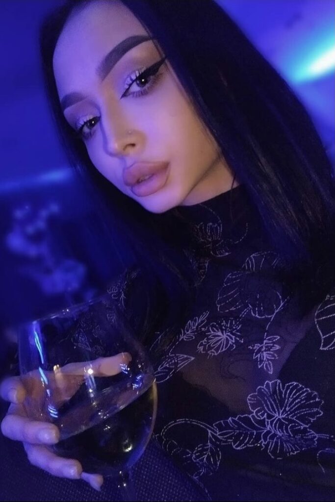 Элитная проститутка 🎥 Нинель Интимсити