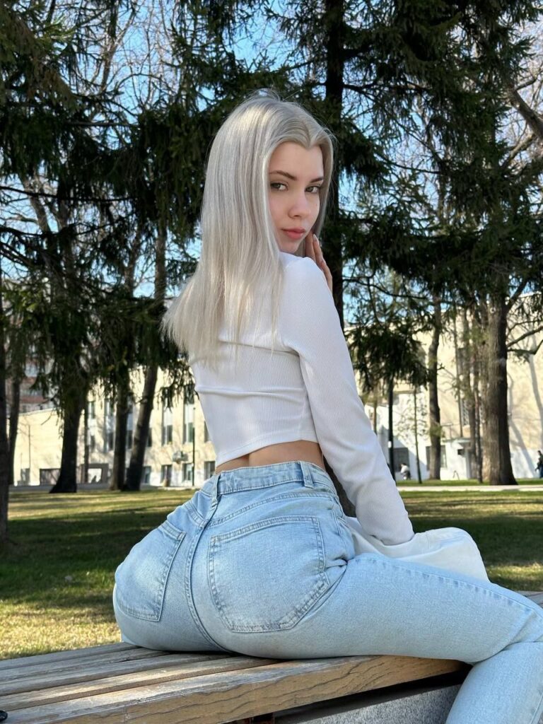 Эскортница Яна IntimCity