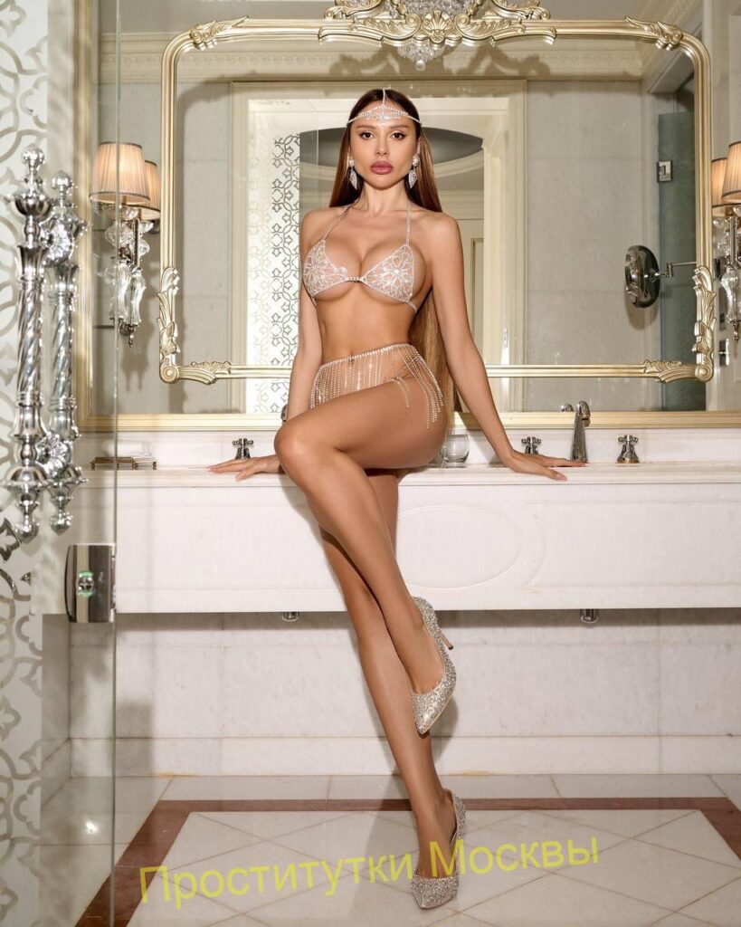 Эскортница Влада IntimCity