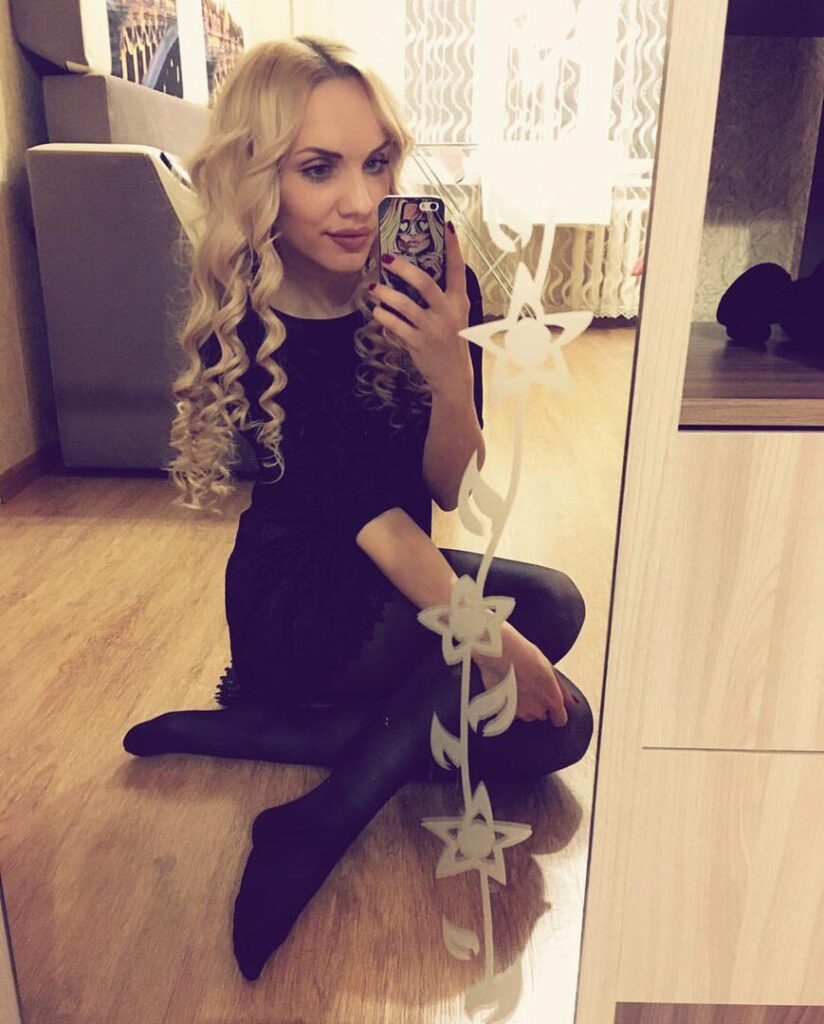 Эскортница Лия IntimCity