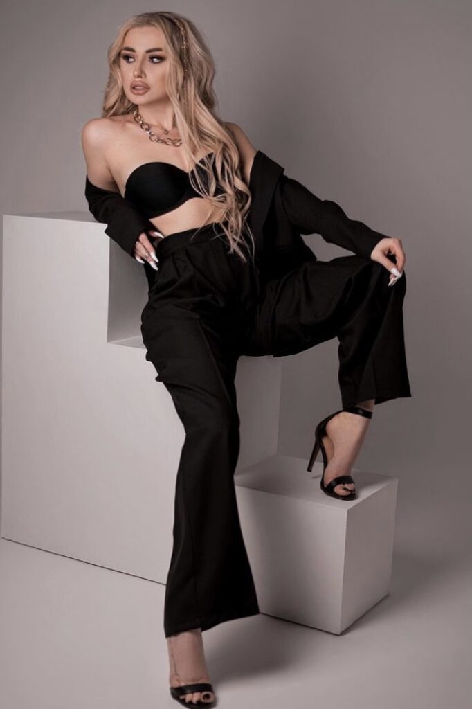 Шлюха 🎥 Алиса Интимсити