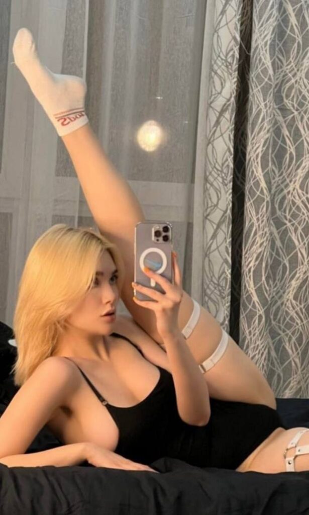 Шлюха Амели IntimCity