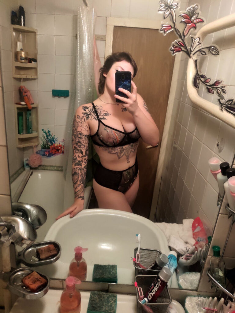 Шлюха Ная IntimCity