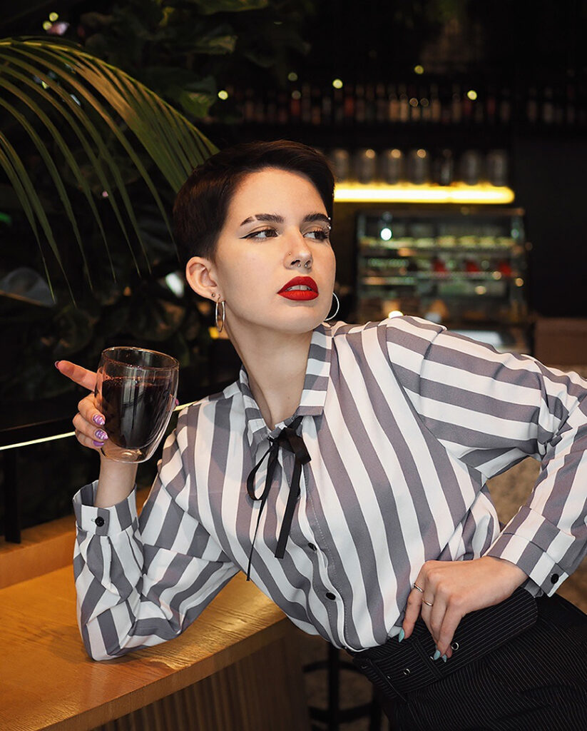 Путана АВРОРА IntimCity