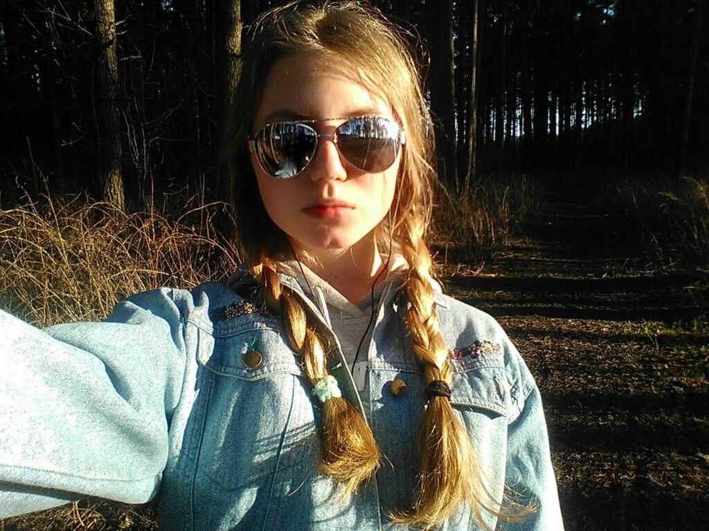 Эскортница Юна IntimCity